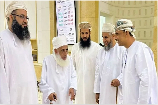 Grand Mufti of Oman Sheikh Ahmed bin Hamad Al Khalili
