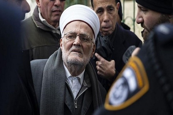 Al-Aqsa Mosque preacher Sheikh Ekrima Sabri