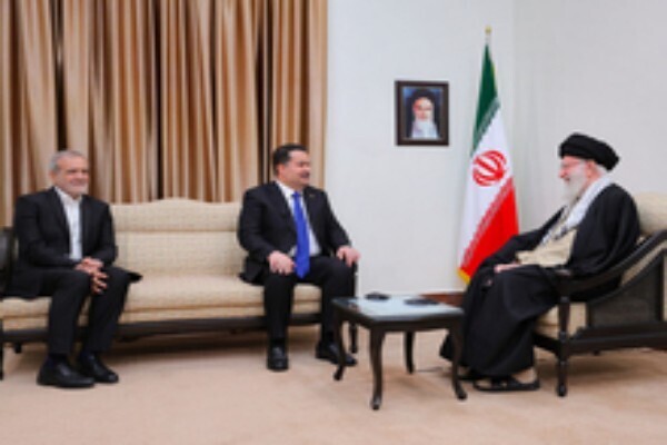 Iraqi Prime Minister Muhammad Shia' al-Sudani and his accompanying delegation met with Leader of the Islamic Revolution Ayatollah Seyed Ali Khamenei on Wednesday, January 8, 2025.