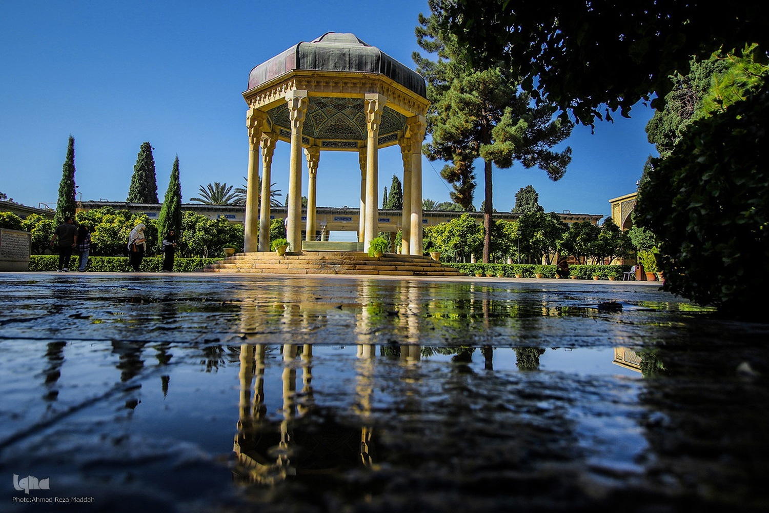 Hafez and Quran: Allegory, Love and Layered Meaning Hafez and Quran: Allegory, Love and Layered Meaning