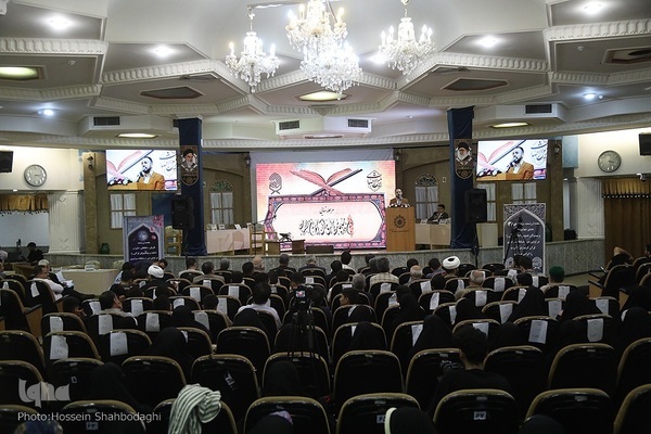 The first edition of the ‘Zayen al-Aswat’ Quran contest was held in the holy city of Qom on Wednesday and Thursday (October 1-2, 2025).