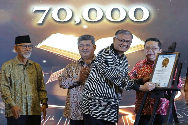 Malaysia’s Home Ministry has launched an AI-powered verification system, iTAQ, to rapidly and accurately check Quranic publications for errors.  The Home Ministry has launched an AI-powered verification system, iTAQ, to rapidly and accurately check Quranic publications for errors.