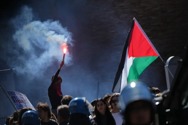 Pro-Palestinian demonstrators gathering in Rome for the national general strike called by different unions to protest against the situation in Gaza, on October 3, 2025