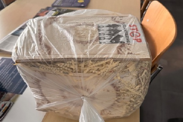 A mosque in Emmeloord, Flevoland, the Netherlands, was targeted by racists who left a bag of shredded copies of the Quran on the doorstep.