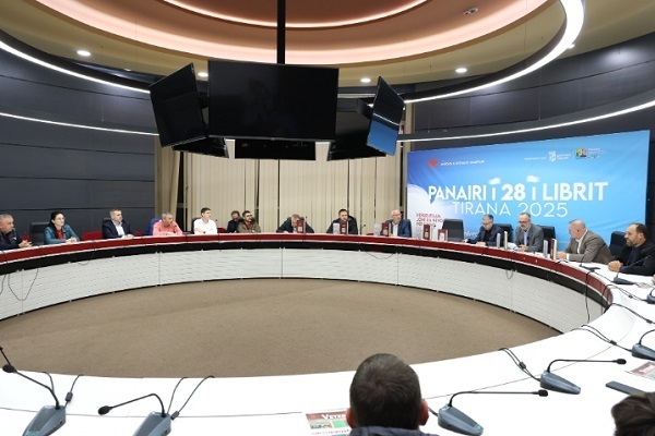 Tirana, the capital of Albania, hosted a scholarly meeting as part of the 28th Tirana International Book Fair 2025 in which two works on the Balkan Muslim community were introduced.