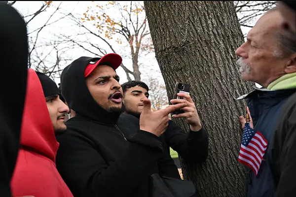 Clashes Erupt in Dearborn Over Anti-Islam Rhetoric, Quran Desecration Attempt Clashes Erupt in Dearborn Over Anti-Islam Rhetoric, Quran Desecration Attempt