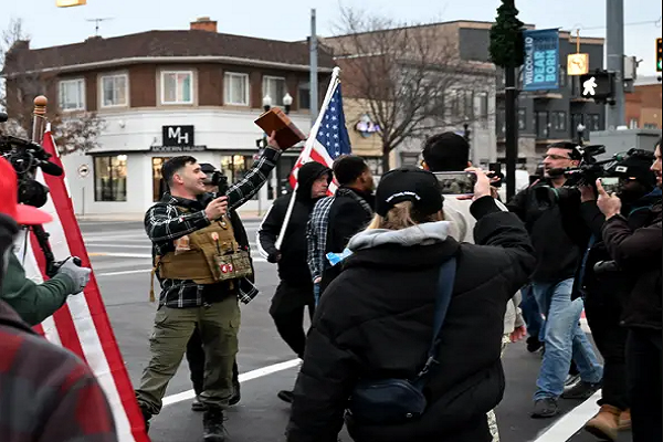 Clashes Erupt in Dearborn Over Anti-Islam Rhetoric, Quran Desecration Attempt Clashes Erupt in Dearborn Over Anti-Islam Rhetoric, Quran Desecration Attempt