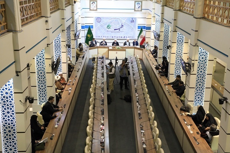 The 7th International Conference on the Seerah of the Holy Prophet (PBUH) in Medicine began in Iran’s southern city of Shiraz on November 19, 2025.