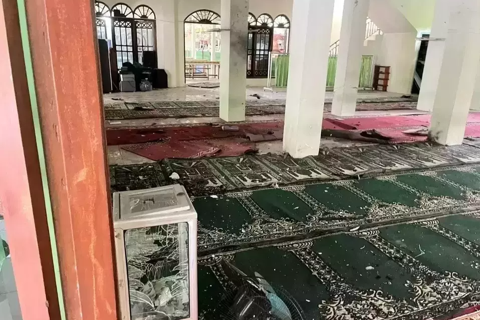 Dozens Injured in Mosque Explosion at Jakarta School, Cause Under Investigation Dozens Injured in Mosque Explosion at Jakarta School, Cause Under Investigation