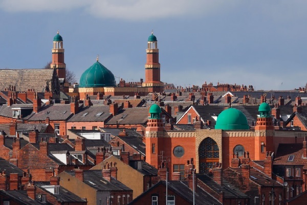 Wave of Mosque Attacks Across UK Sparks Concern Over Rising Anti-Muslim Hate Wave of Mosque Attacks Across UK Sparks Concern Over Rising Anti-Muslim Hate