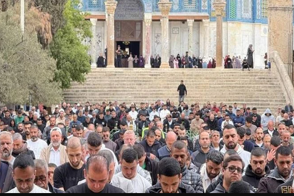 Tens of thousands of Palestinians performed Friday prayers at the blessed Al-Aqsa Mosque and its courtyards on December 5, 2025.