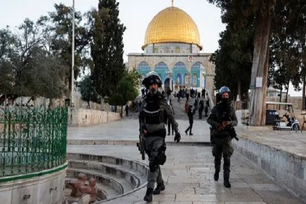 Palestinian Scholars Decry Growing Israeli Restrictions on Al-Aqsa Worshipers