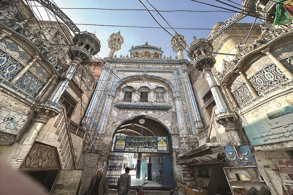 Markazi Jamia Masjid, or central grand mosque, in Rawalpindi, Pakistan