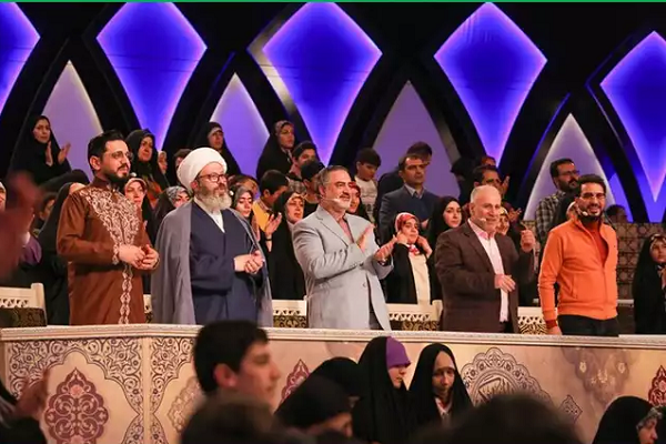 Mahfel TV Show is broadcast on IRIB’s TV 3 channel just before sunset every day during the holy month of Ramadan.