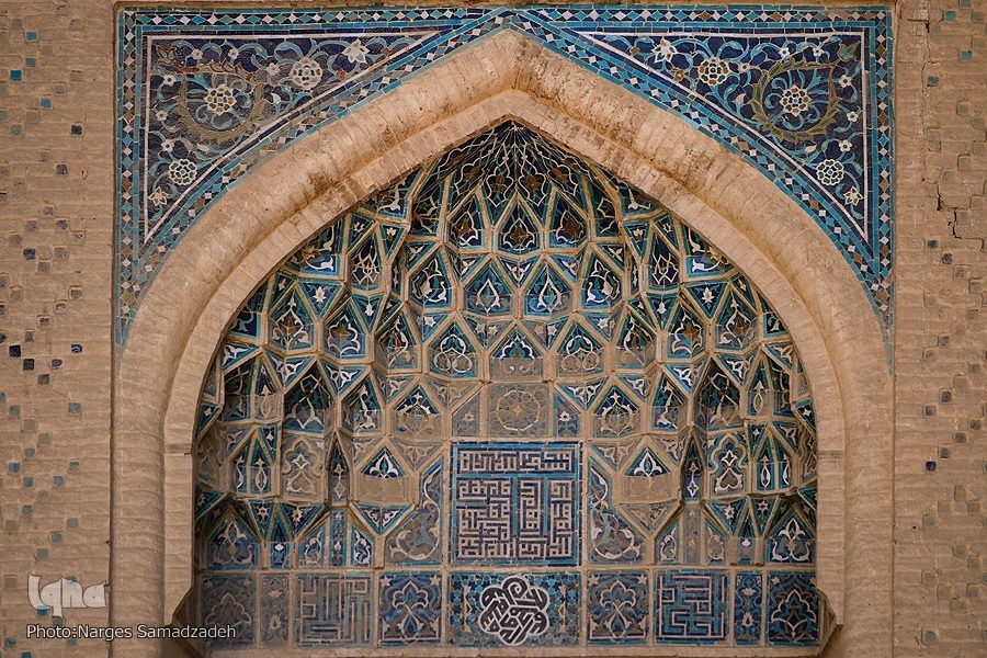 Photos: 700-Year-Old Imamiyeh School in Central Iran