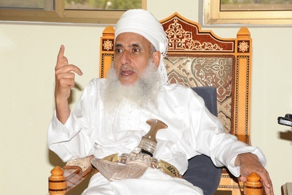 Grand Mufti of Oman Sheikh Ahmed bin Hamad Al Khalili