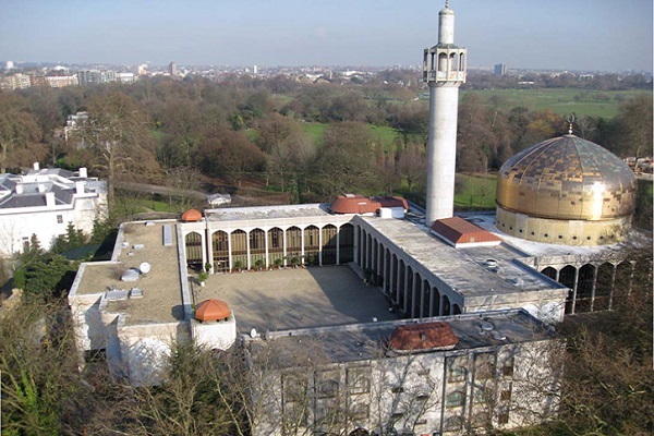 Two Women Arrested Over Alleged Theft at London Central Mosque