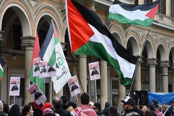 Demonstrators in Milan called for an end to the genocide in Gaza (April 12, 2025)