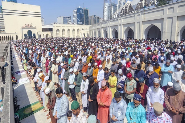 Friday prayers in Bangladesh