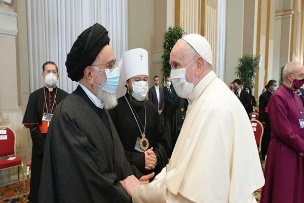 Iranian Cleric Praises Pope Francis for Advancing Interfaith Dialogue 