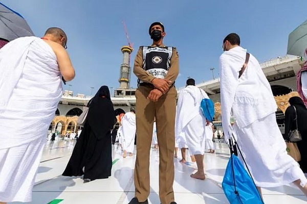 Saudi Arabia Warns of Tough Penalties for Visa Overstayers Ahead of Hajj Season