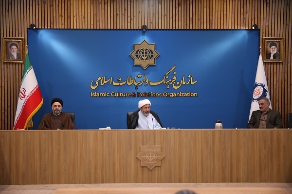 Hojat-ol-Islam Mohammad Mehdi Imanipour, the head of the Islamic Culture and Relations Organization (ICRO), addressing a gathering of international Quran reciters and experts in Tehran on Wednesday, April 23, 2025.
