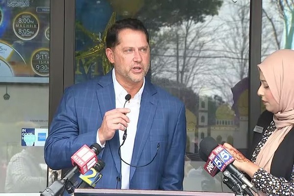Man Apologizes for Verbal Attack on Muslim Women in Georgia