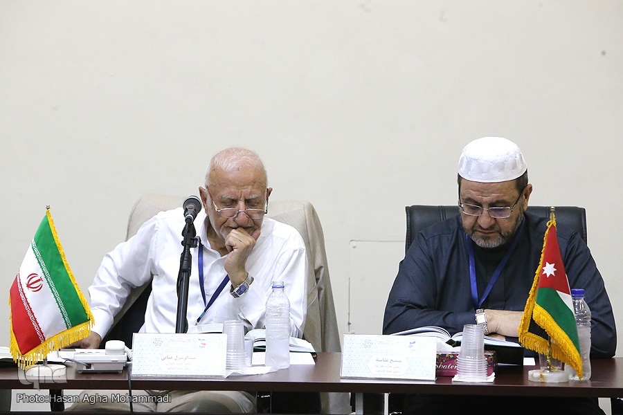 Abdolrasoul Abaei (L) and Sheikh Samih Ahmed Khalid al-Athamina (R)