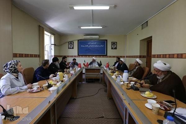 An interfaith meeting was held in Tehran on May 11, 2025, with the participation of thinkers, scholars and researchers from Al-Mustafa International University and the Orthodox Church of Kazan in Russia.