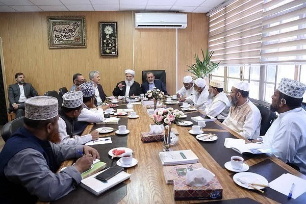 A delegation of Sunni scholars from Bangladesh visited the International University of Islamic Denominations in Tehran on May 12, 2025.