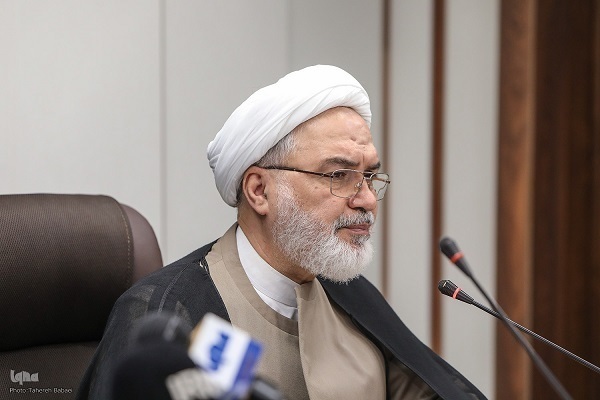 Quran and Etrat Deputy of the Iranian Culture and Islamic Guidance Ministry Hojat-ol-Islam Hamid Reza Arbab Soleimani