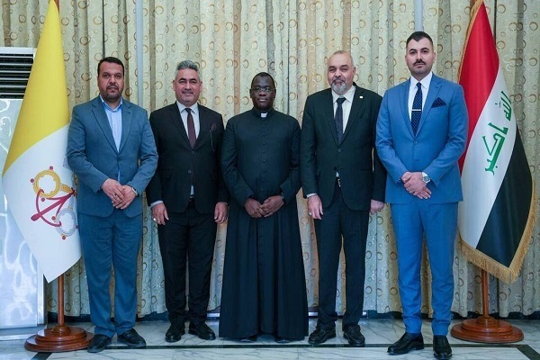 A delegation from the Astan (custodianship) of Imam Hussein’s (AS) holy shrine visited the Vatican’s embassy in Baghdad (May 2025).