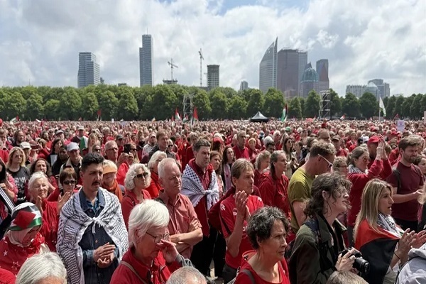 A huge rally in the Hague on May 18, 2025, called for government action to stop Israeli war on Gaza.