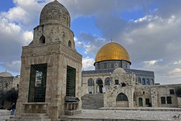 Israeli Occupation Shuts Down Al-Aqsa Mosque Amid Broader Crackdown in West Bank