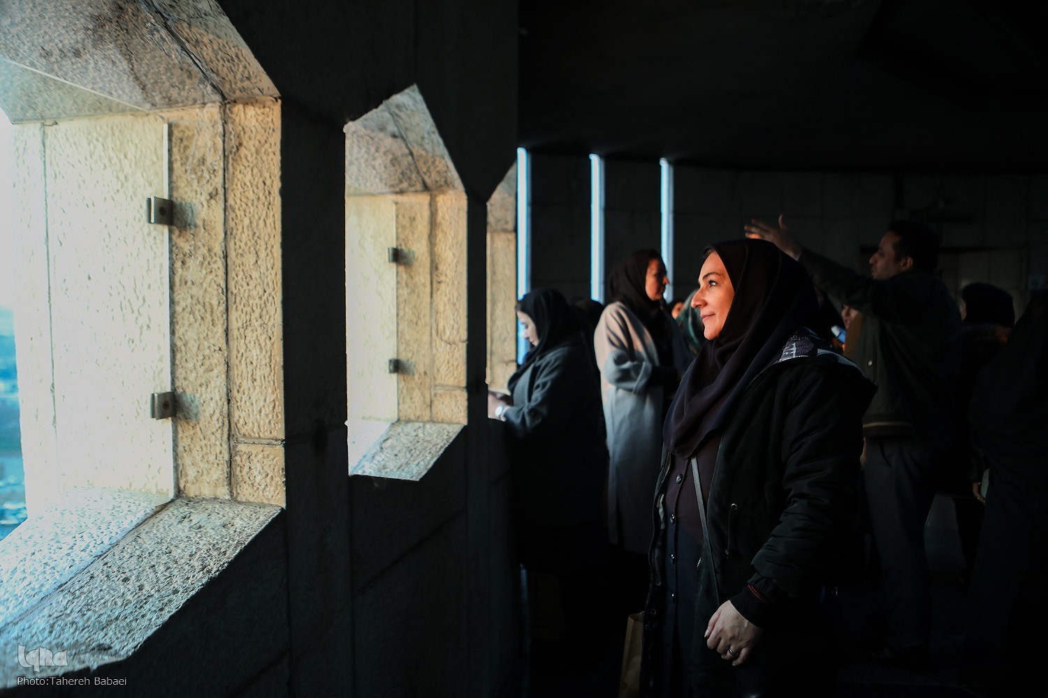 Scholar Rejects Both Feminist and Traditionalist Models, Advocates for Socially Aware Muslim Women