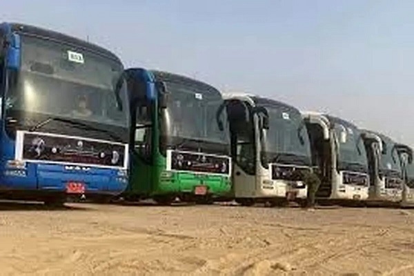 Buses take Iranian pilgrims to western border crossings to travel to Iraq for Arbaeen.