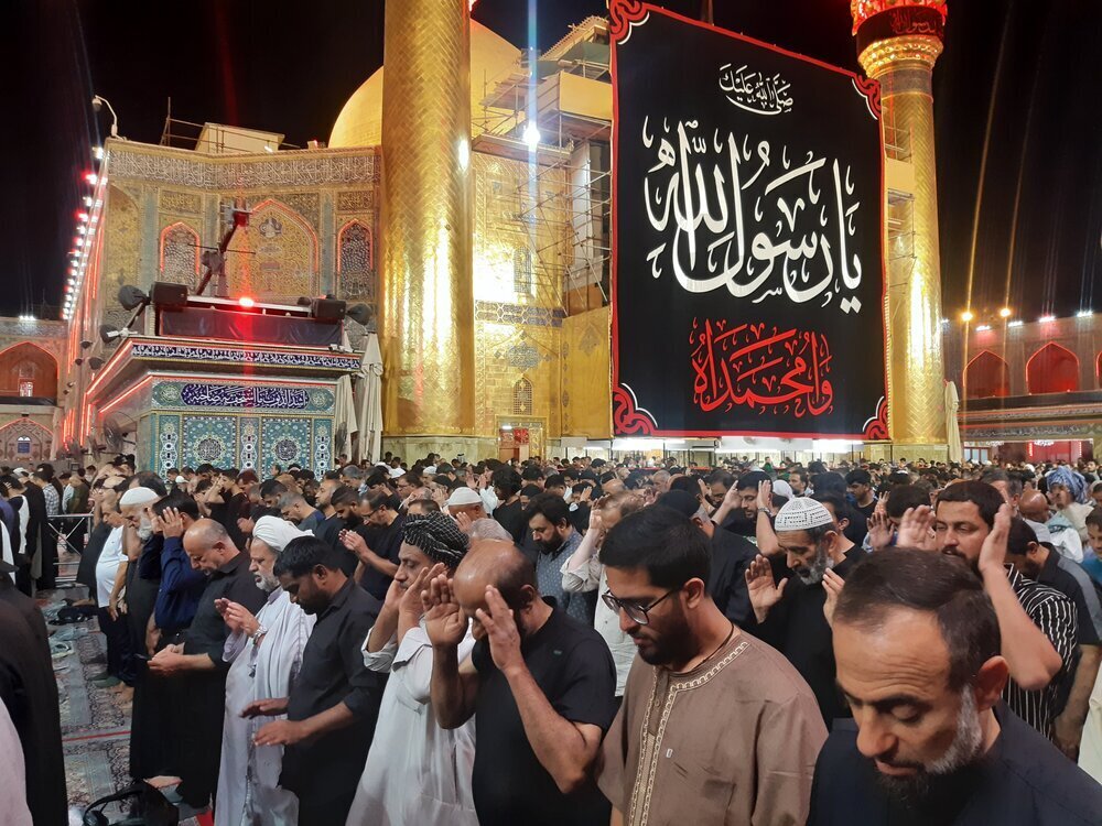 Pilgrims attending a mourning ritual at the holy shrine of Imam Ali (AS) in Najaf, Iraq
