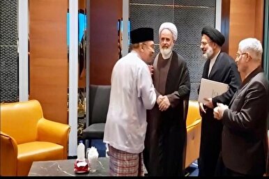 Iranian Delegation Visits Malaysia to Bolster Religious, Scholarly, Cultural Ties
