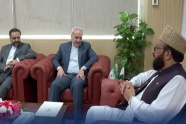 Pakistan Invites Iranian Experts, Qaris to Inaugural Int’l Quran Competition