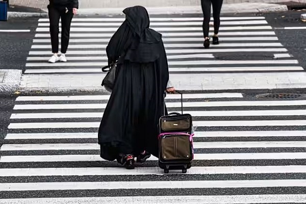 Muslim Groups in Finland Voice Concern Over Proposed Ban on Face Coverings