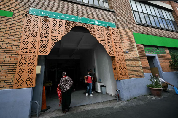 Al-Islah Mosque in Paris was the target of Islamophobic hate crime in September 2025