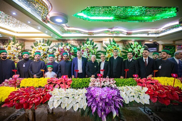 Karbala Shrine Decorated with Flowers Ahead of Shaaban Festivities  