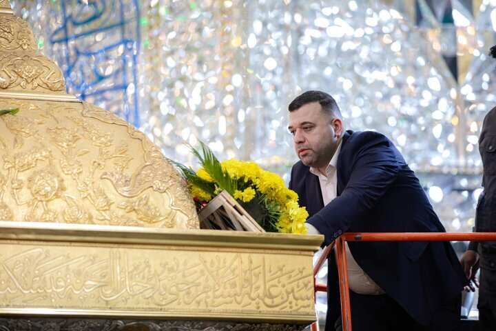 Karbala Shrine Decorated with Flowers Ahead of Shaaban Festivities  