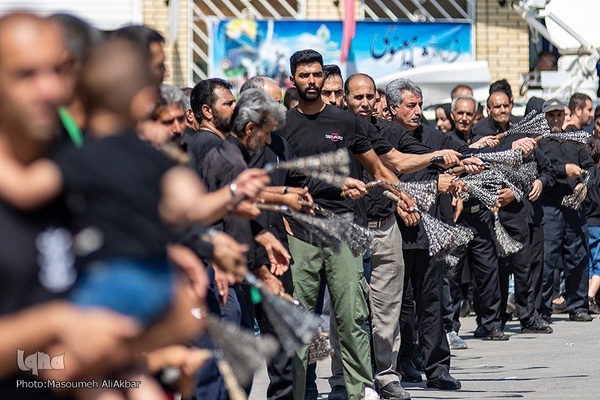 Mourning processions in Karaj