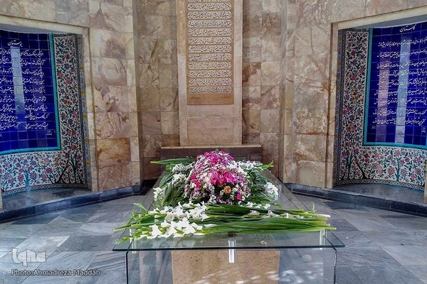 Tomb of Iranian poet Saadi Shirazi 