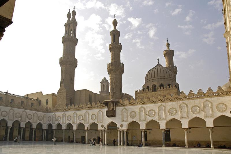 شیعیان از حب مصری‌ها به اهل بیت(ع) برای گسترش افکار خود سؤاستفاده می‌کنند(!)