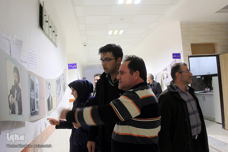 نمایشگاه عکس انقلاب بمناسبت دهه فجر/  جهاددانشگاهی اردبیل‎