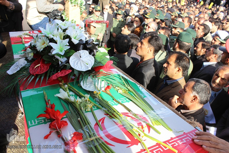 تشییع پیکر مطهر اولین شهید مدافع حرم کهکیلویه و بویر احمد