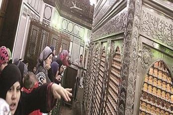 گرامیداشت سالگرد ورود سرمبارک امام حسین(ع) به مصر