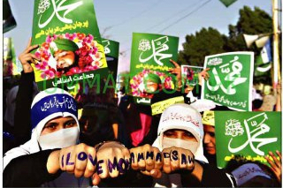 ادیت‌شده//راه‌پیمایی حامیان پیامبر(ص) در کراچی